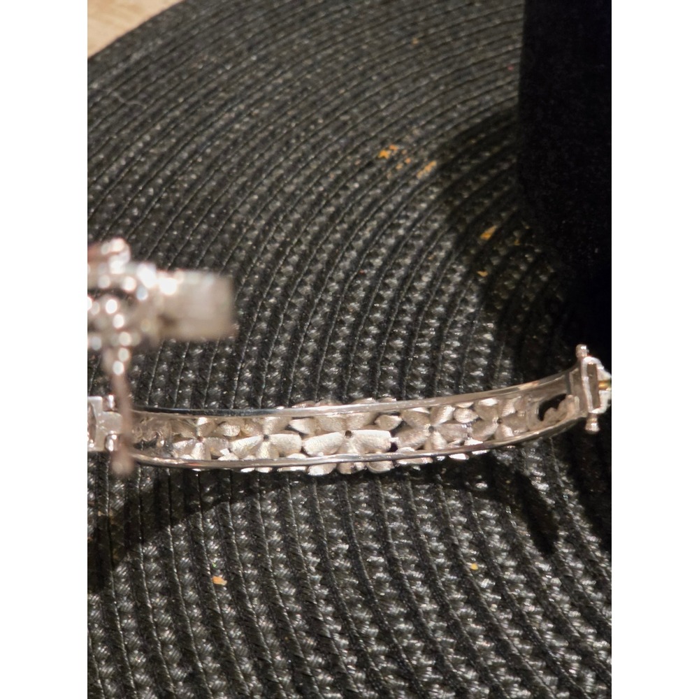 Hawaiian Plumeria Flower Tri-Color Bangle Bracelet Silver Rose Gold Tone Floral - Picture 7 of 9
